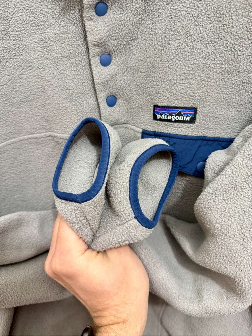 Patagonia Men's Lightweight Synchilla Snap-T Pullover, Gray/Blue, Size Medium - Picture 4 of 5